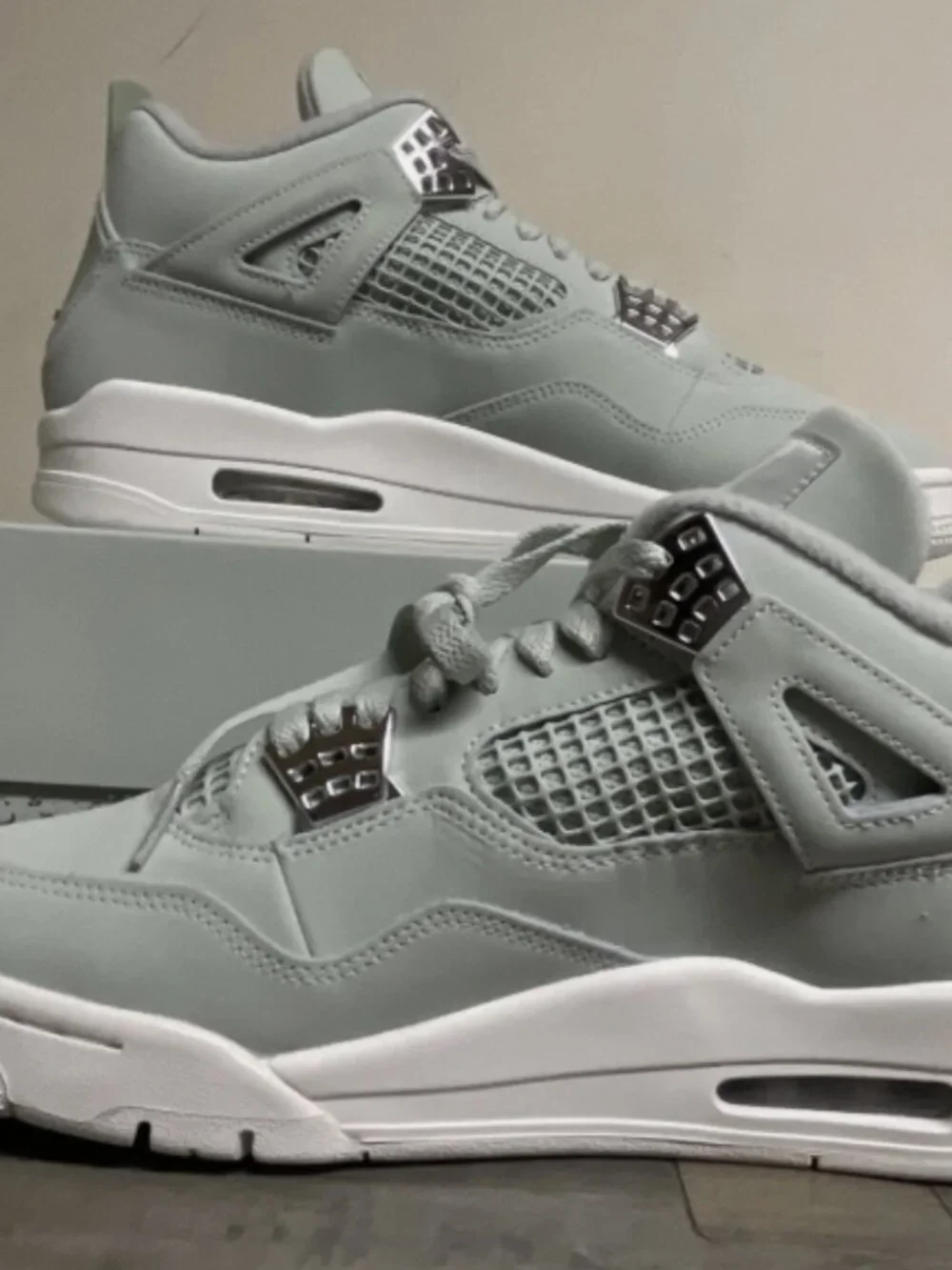Nike Air Jordan 4 Retro Seafoam
